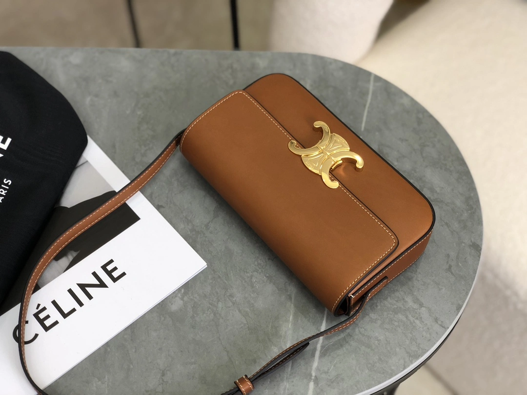 Versatile Celine Triomphe Bags 94495