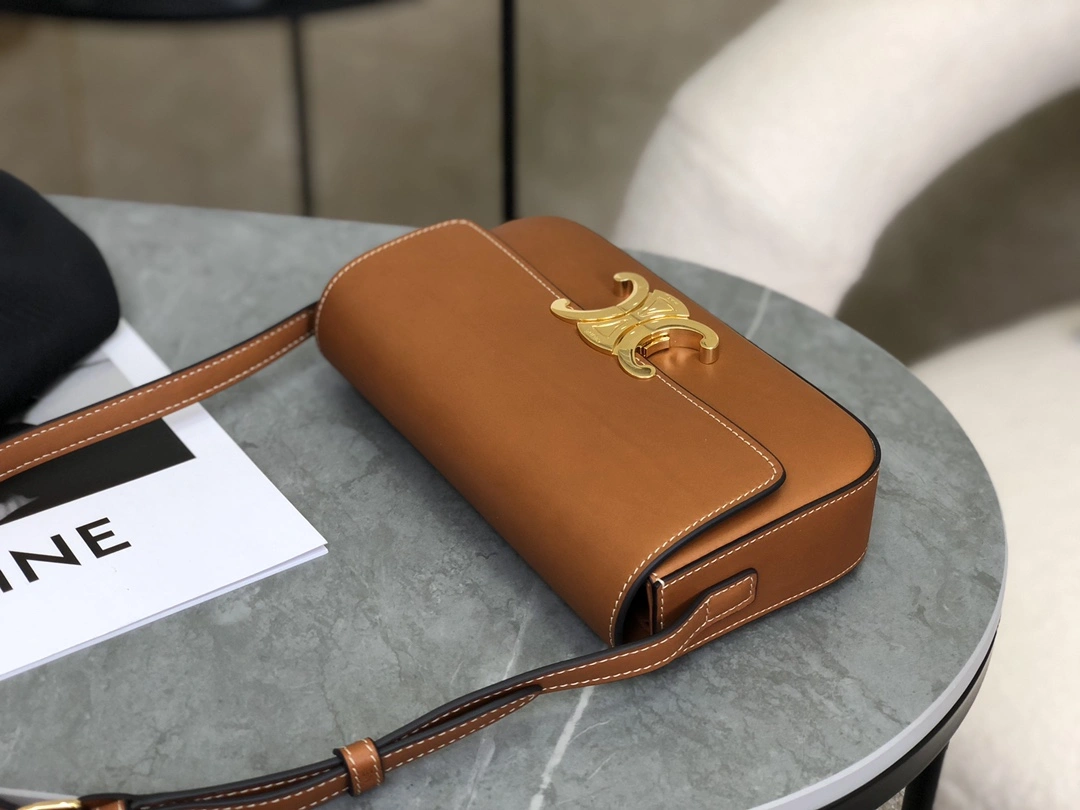 Versatile Celine Triomphe Bags 94495