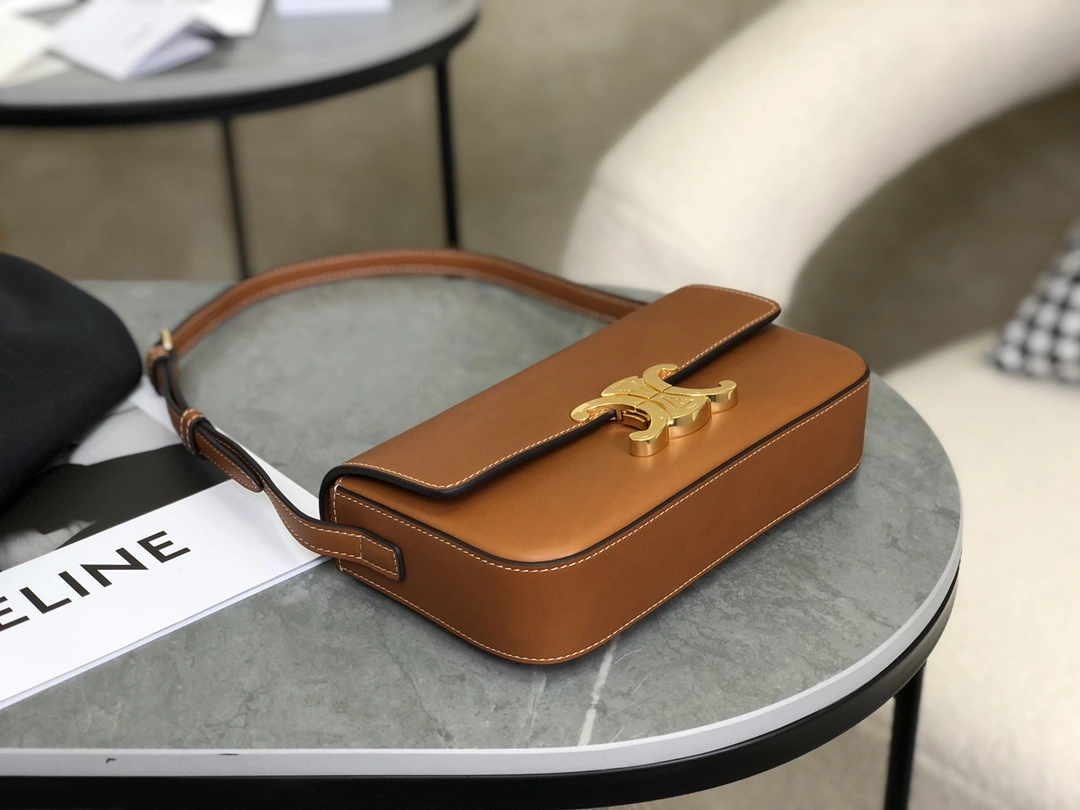 Versatile Celine Triomphe Bags 94495