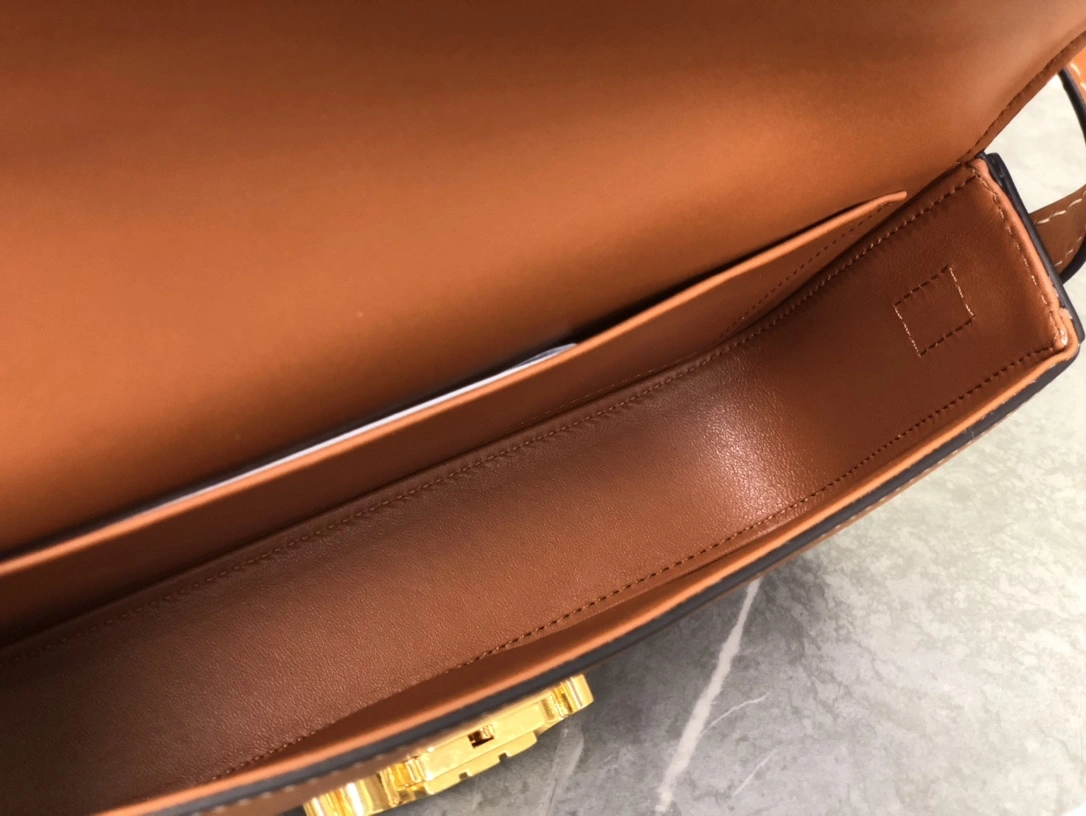 Versatile Celine Triomphe Bags 94495