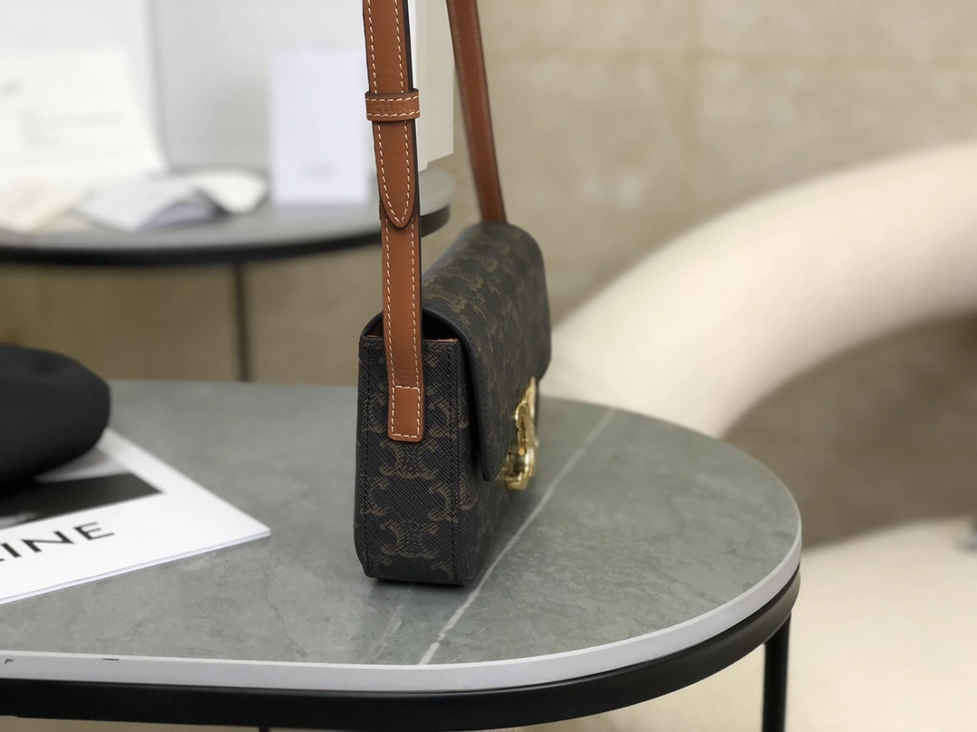 Efficient Celine Triomphe Bags 94490