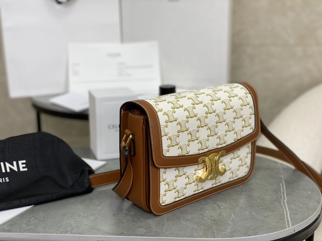 Youthful Celine Triomphe Bags 94526