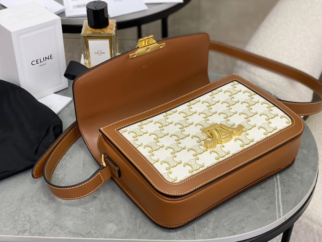 Youthful Celine Triomphe Bags 94526