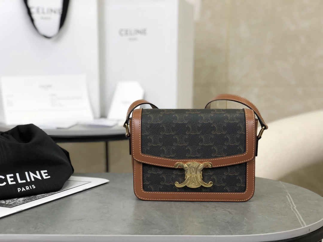 Affordable Celine Triomphe Bags 94483