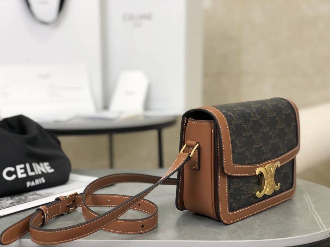 Affordable Celine Triomphe Bags 94483