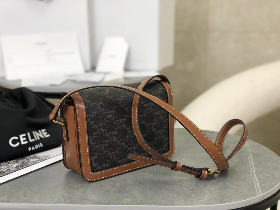 Affordable Celine Triomphe Bags 94483