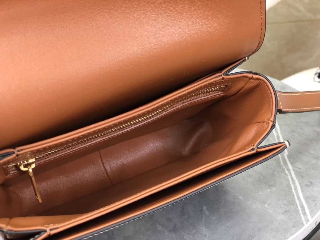 Affordable Celine Triomphe Bags 94483