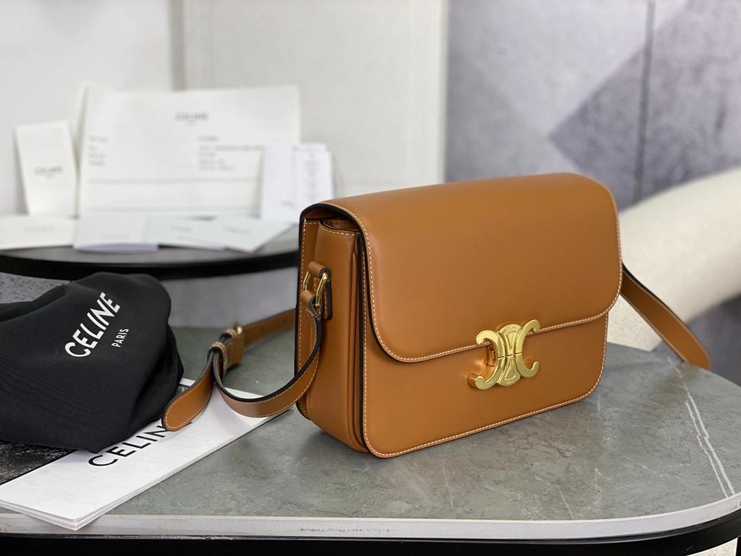 Timeless Celine Triomphe Bags 94473
