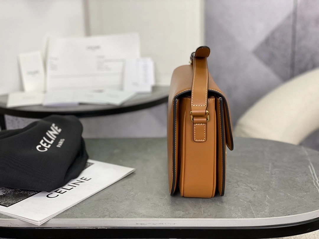 Timeless Celine Triomphe Bags 94473