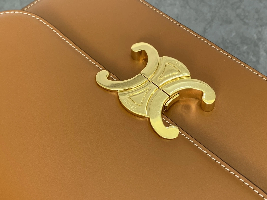 Timeless Celine Triomphe Bags 94473