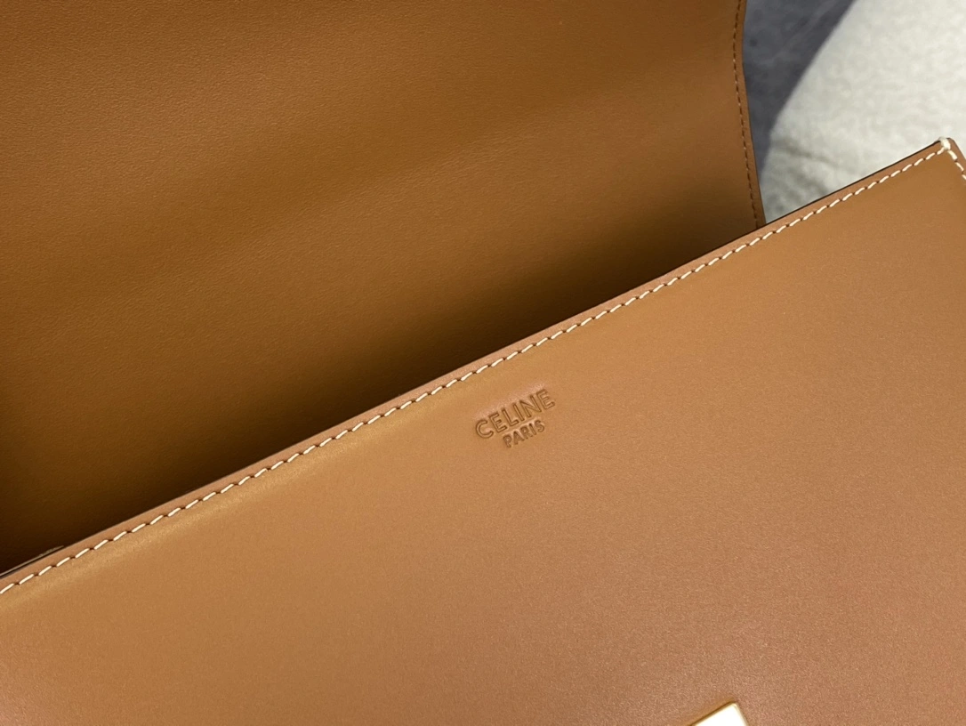 Timeless Celine Triomphe Bags 94473