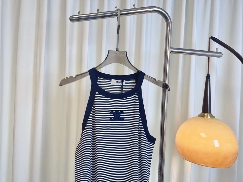 Celine Vest WellDesigned 107151