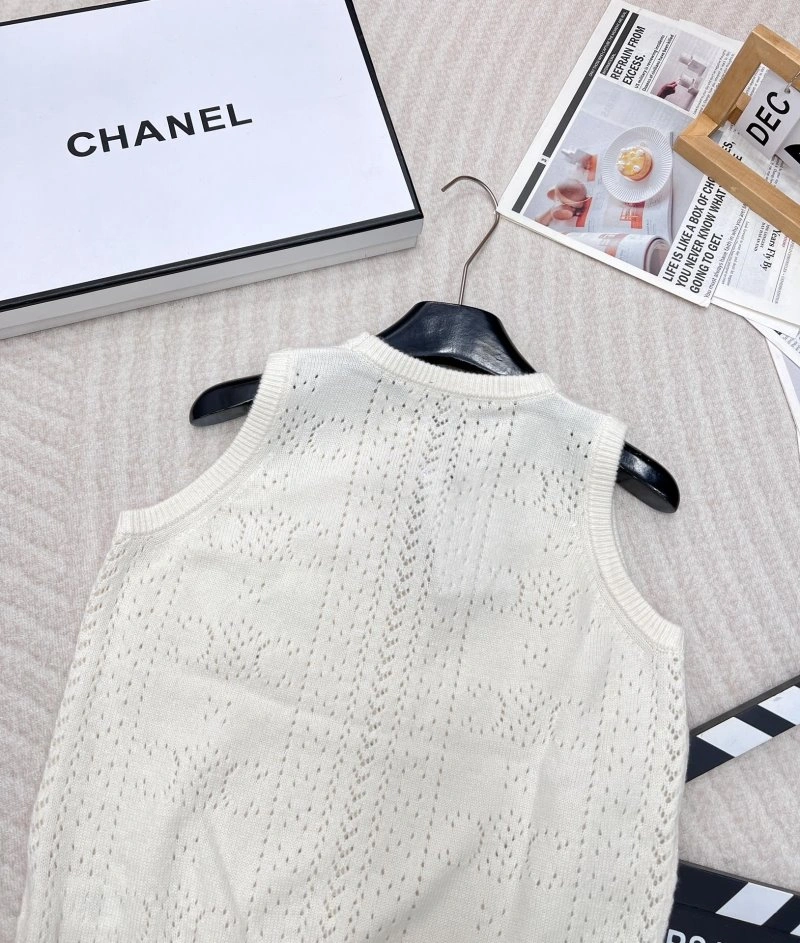 Celine Vest GoAnywhere 106666
