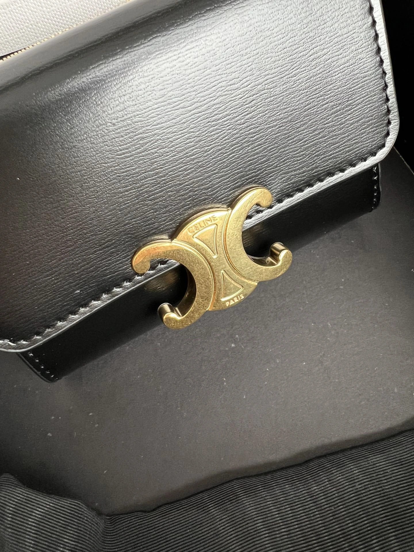 Celine Wallets Purse Lightweight 71810
