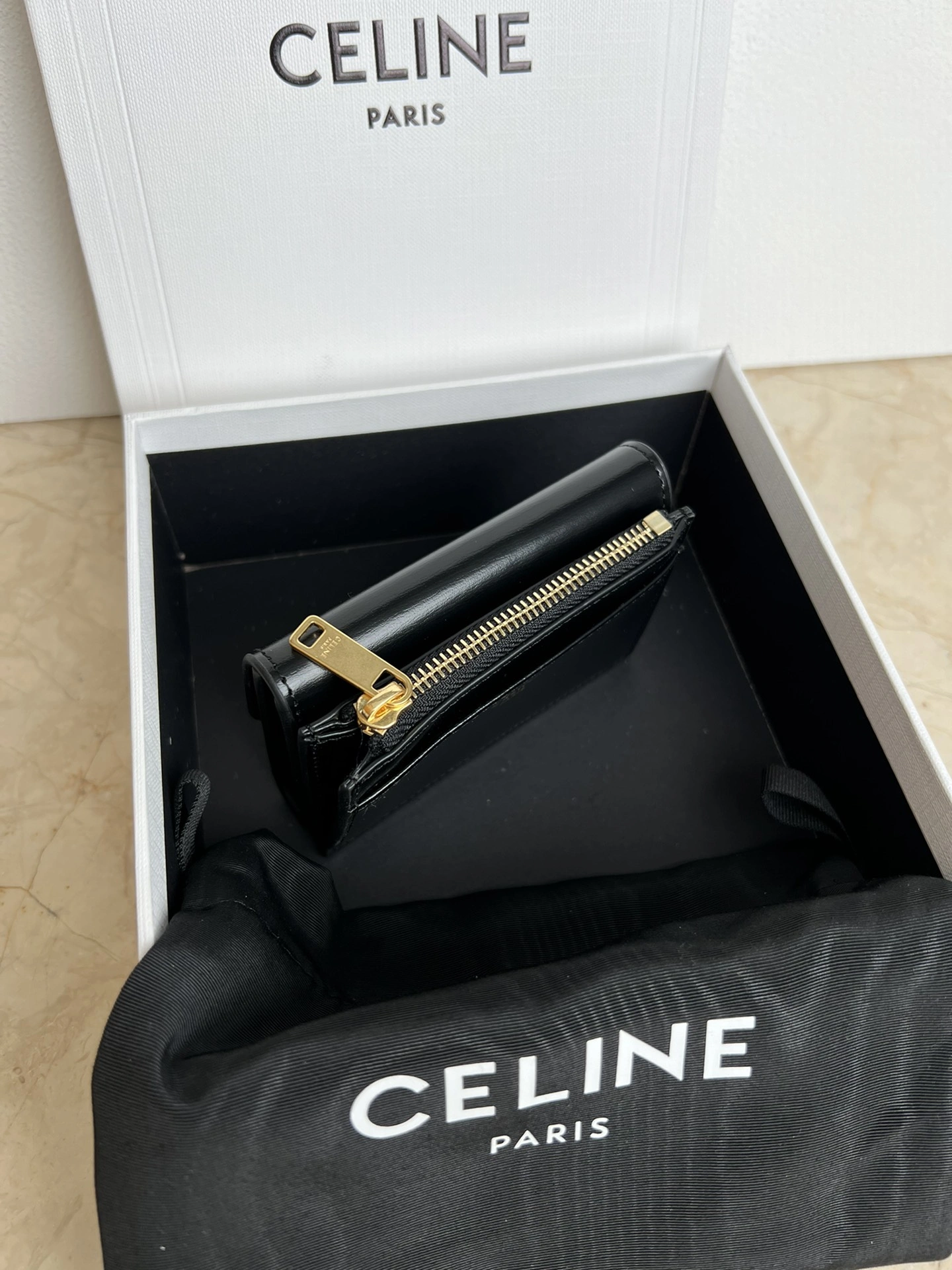 Celine Wallets Purse Lightweight 71810