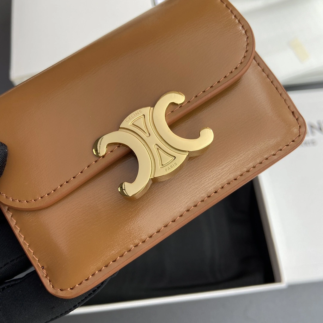 Reliable Celine Wallets Purse 56753