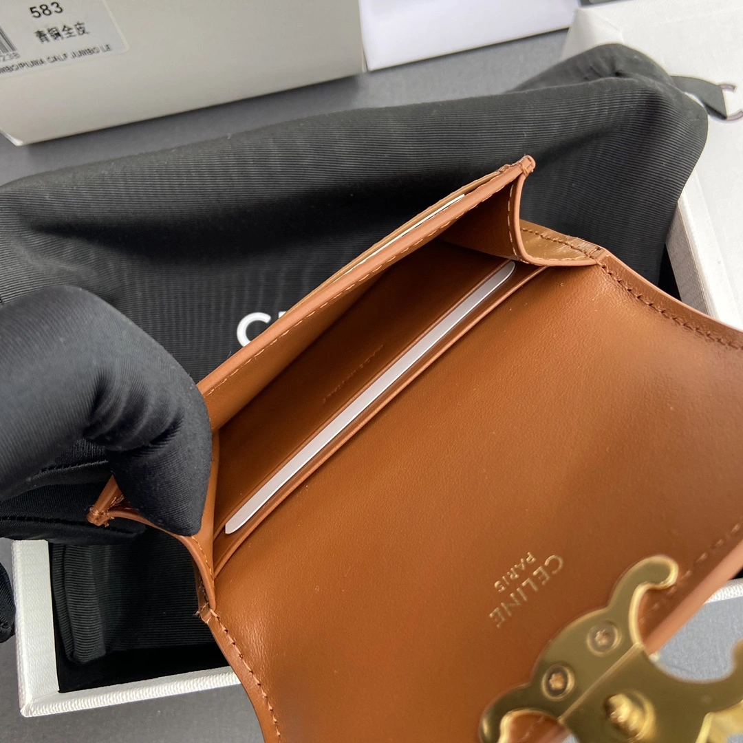 Reliable Celine Wallets Purse 56753