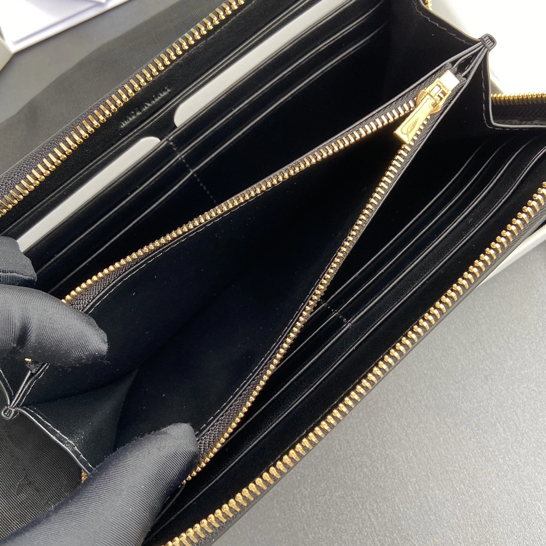 Celine Wallets Purse Bold 56721