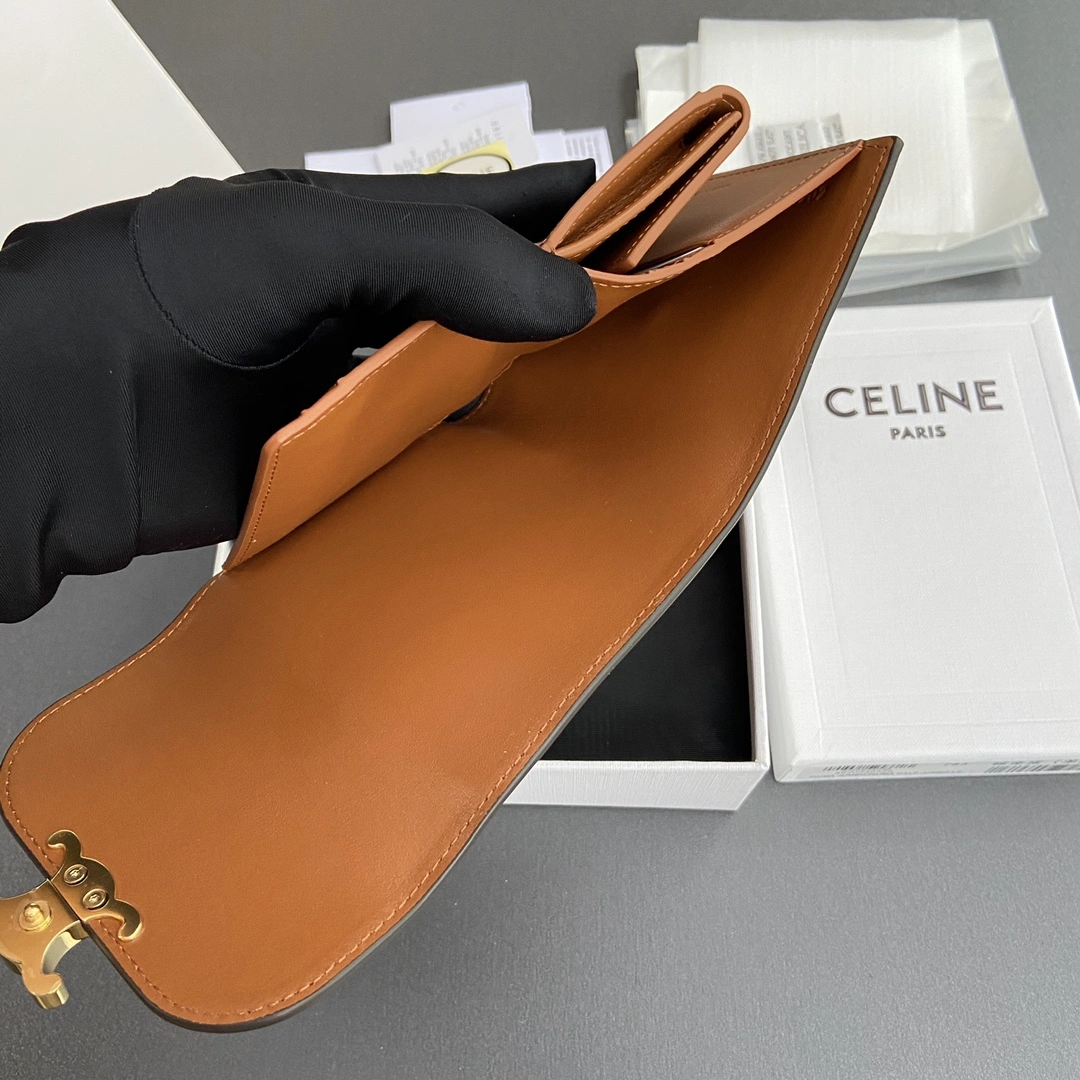 Sleek Celine Wallets Purse 56746