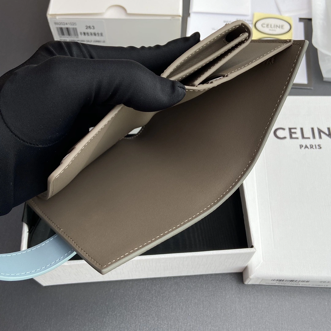 Breathable Celine Wallets Purse 56651