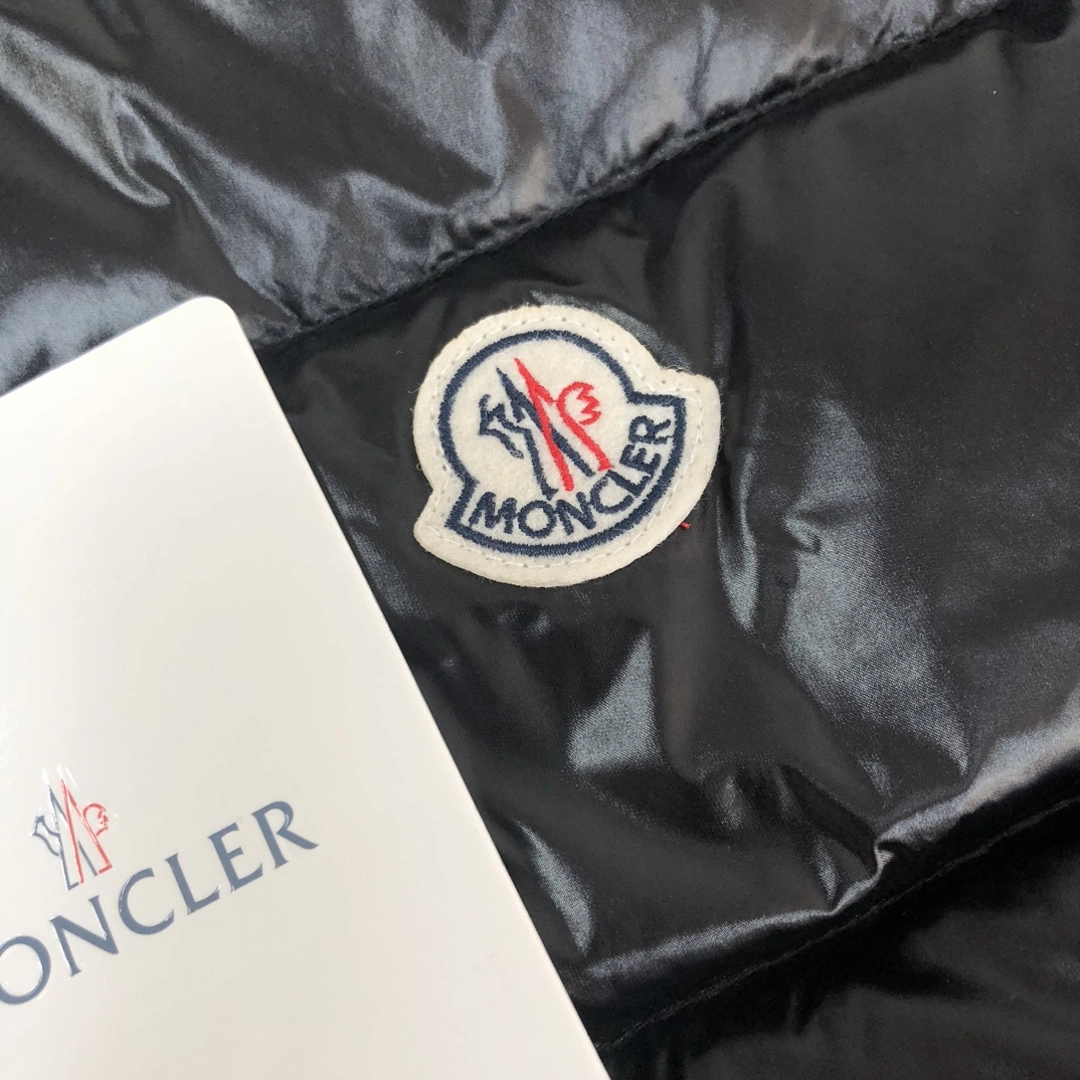 Modern Champion Down Jackets 107561