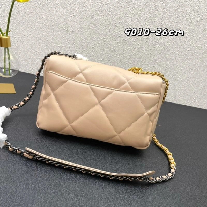 Chanel 19 Bags Refined 84446