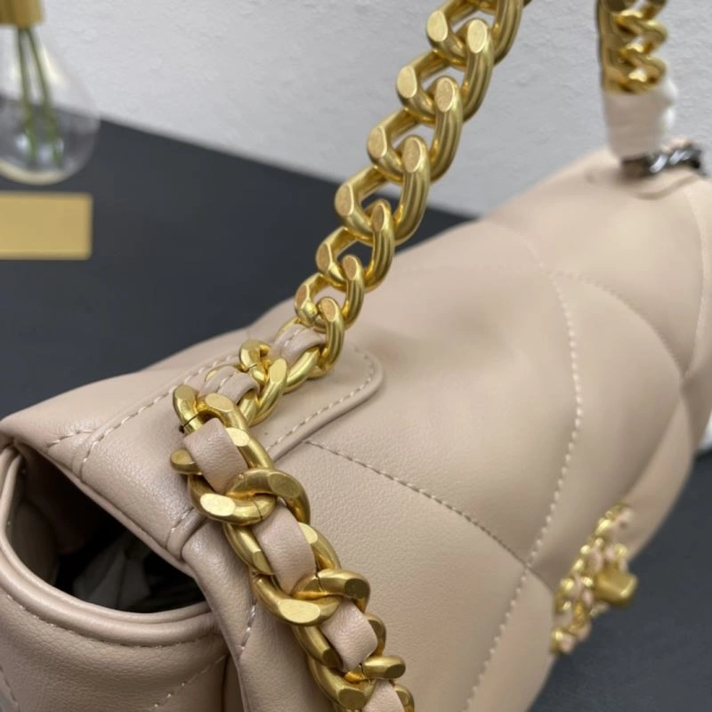 Chanel 19 Bags Refined 84446