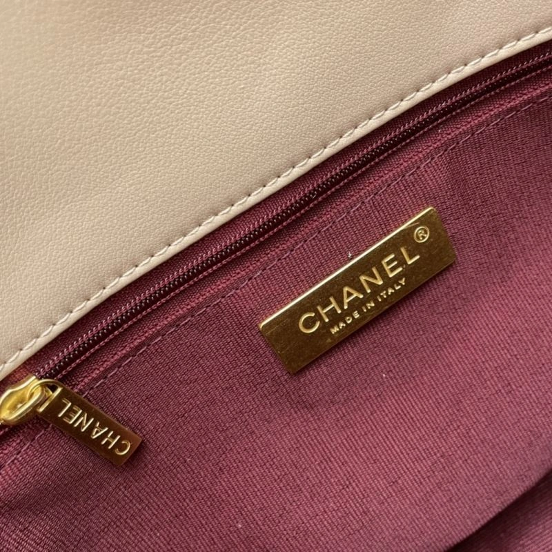 Chanel 19 Bags Refined 84446