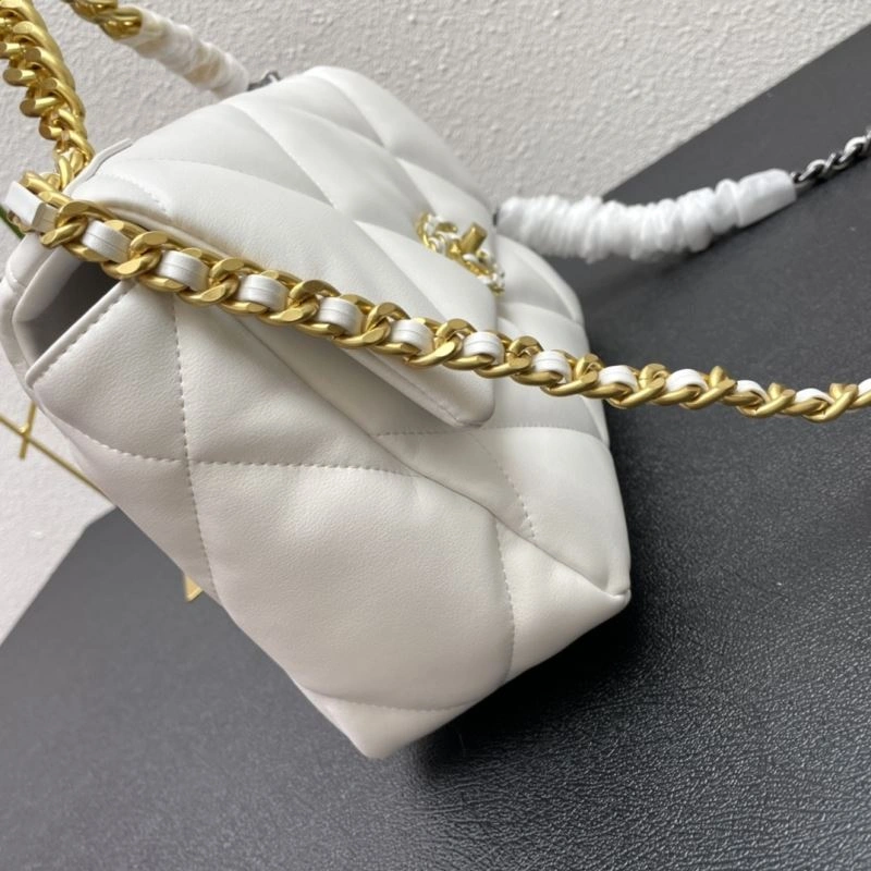 Chanel 19 Bags Comfortable 84442