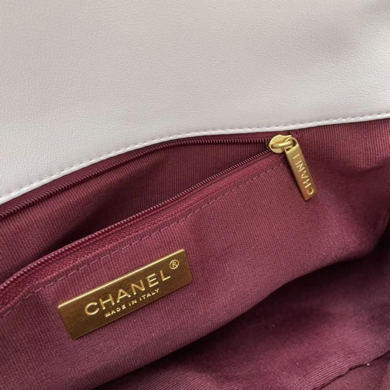 Chanel 19 Bags Comfortable 84442