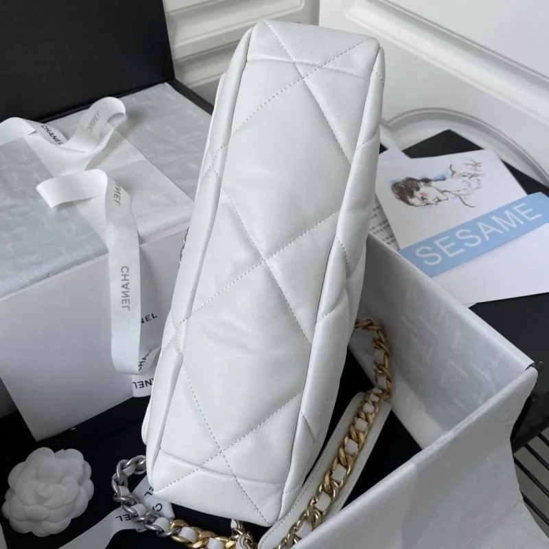 Chanel 19 Bags Youthful 53744