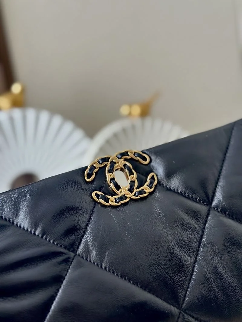 Chanel 19 Bags SmoothTexture 53738
