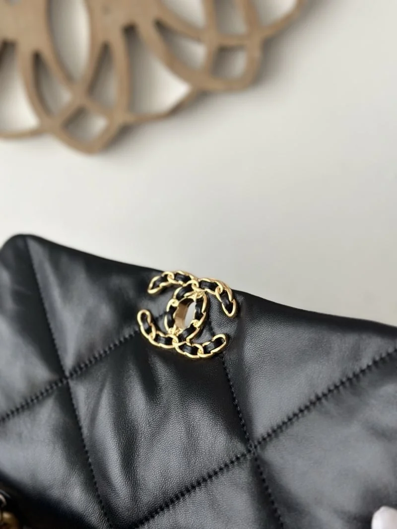 Chanel 19 Bags EyeCatching 53737