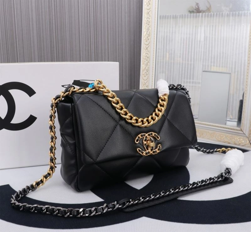 Vibrant Chanel 19 Bags 86455