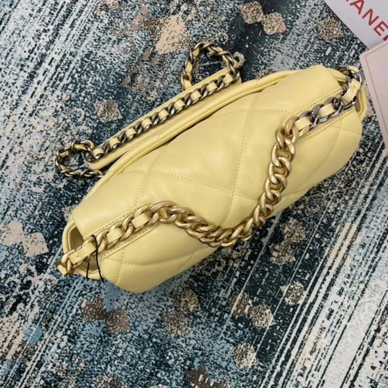 Chanel 19 Bags Sophisticated 55600