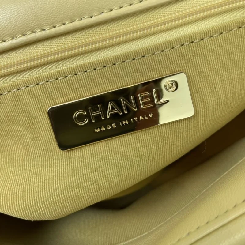 Chanel 19 Bags Sophisticated 55600