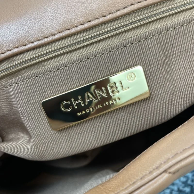 Chanel 19 Bags ComfortFit 55597