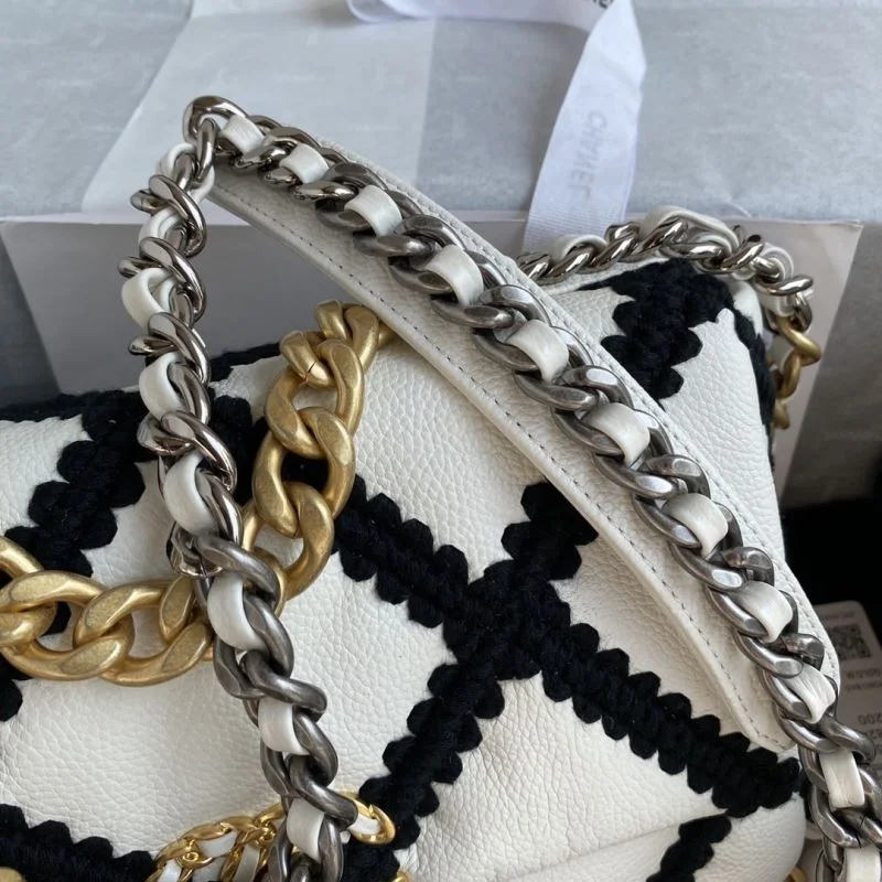 FashionForward Chanel 19 Bags 55581