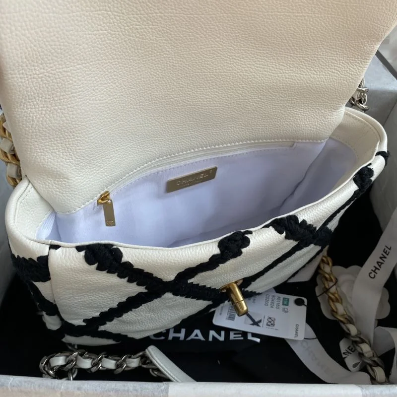 FashionForward Chanel 19 Bags 55581