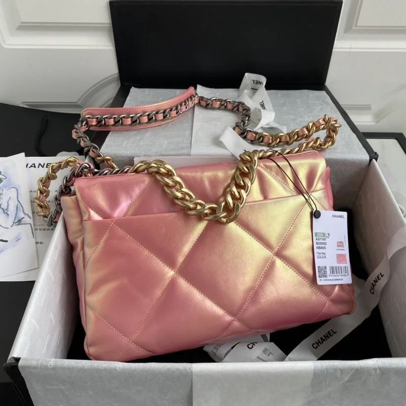 Chanel 19 Bags Vibrant 55580