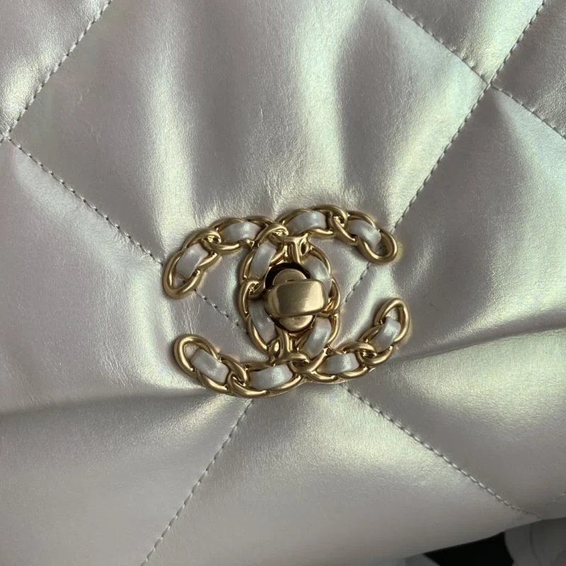 Chanel 19 Bags QuickDry 55608