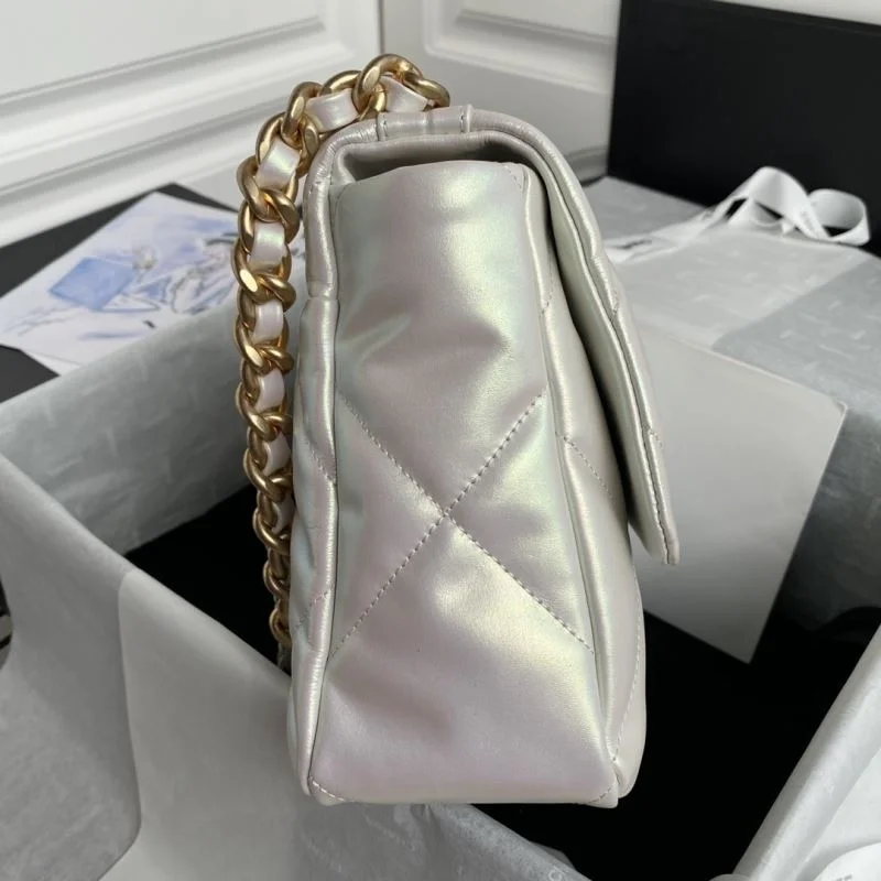 Chanel 19 Bags QuickDry 55608