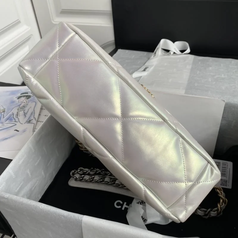 Chanel 19 Bags QuickDry 55608