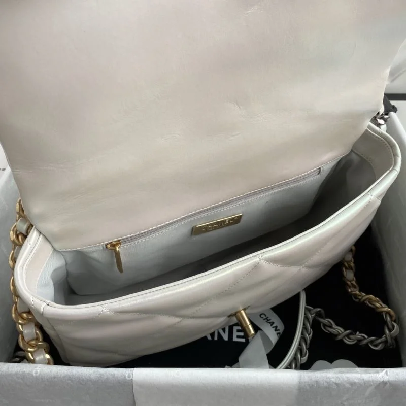 Chanel 19 Bags QuickDry 55608