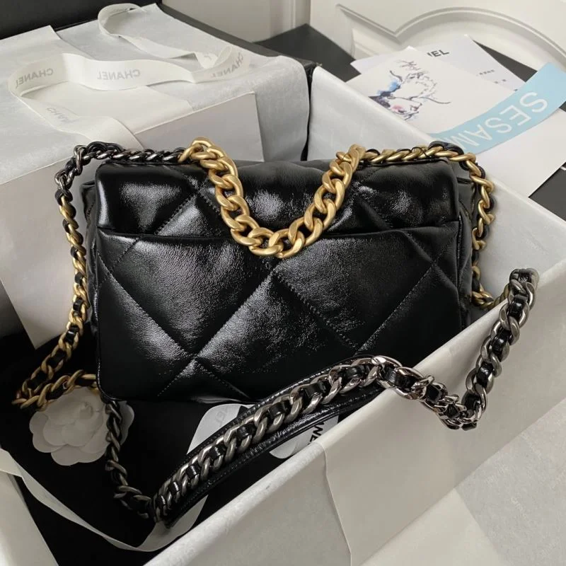 FreshLook Chanel 19 Bags 55572
