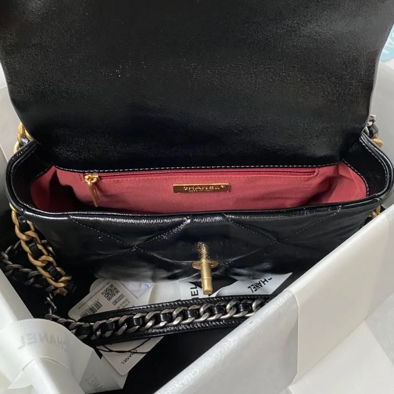 FreshLook Chanel 19 Bags 55572