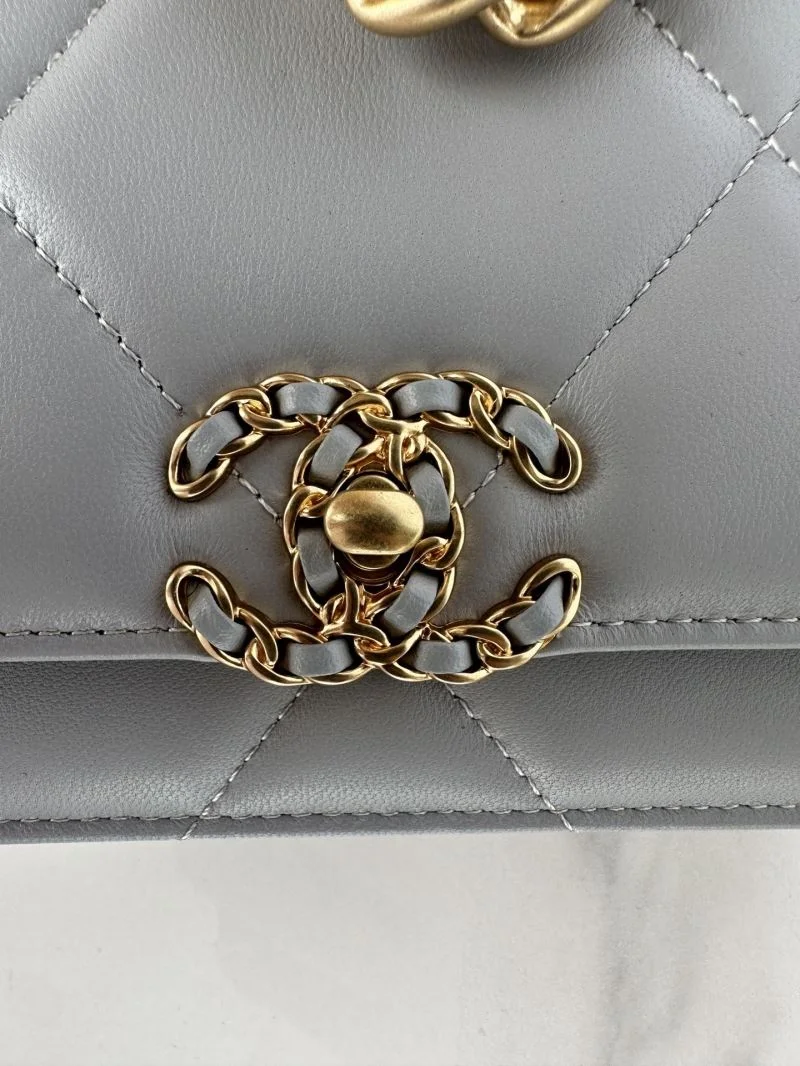 Neat Chanel 19 Bags 55596