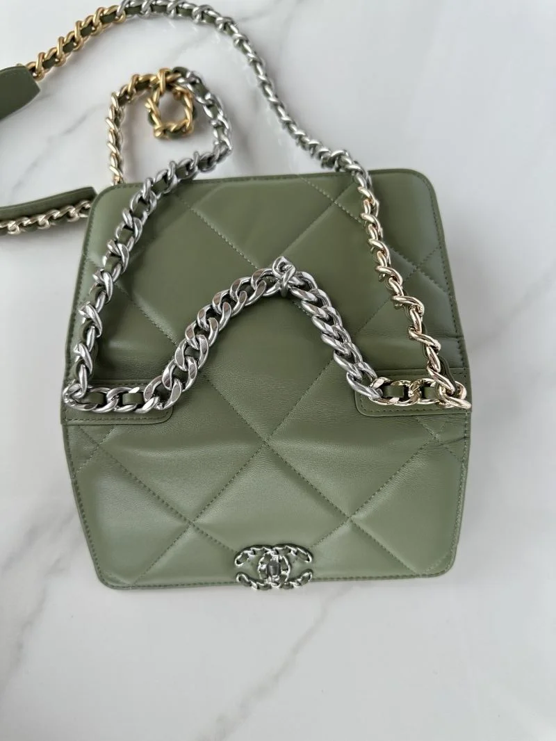 Chanel 19 Bags Stretchable 55566