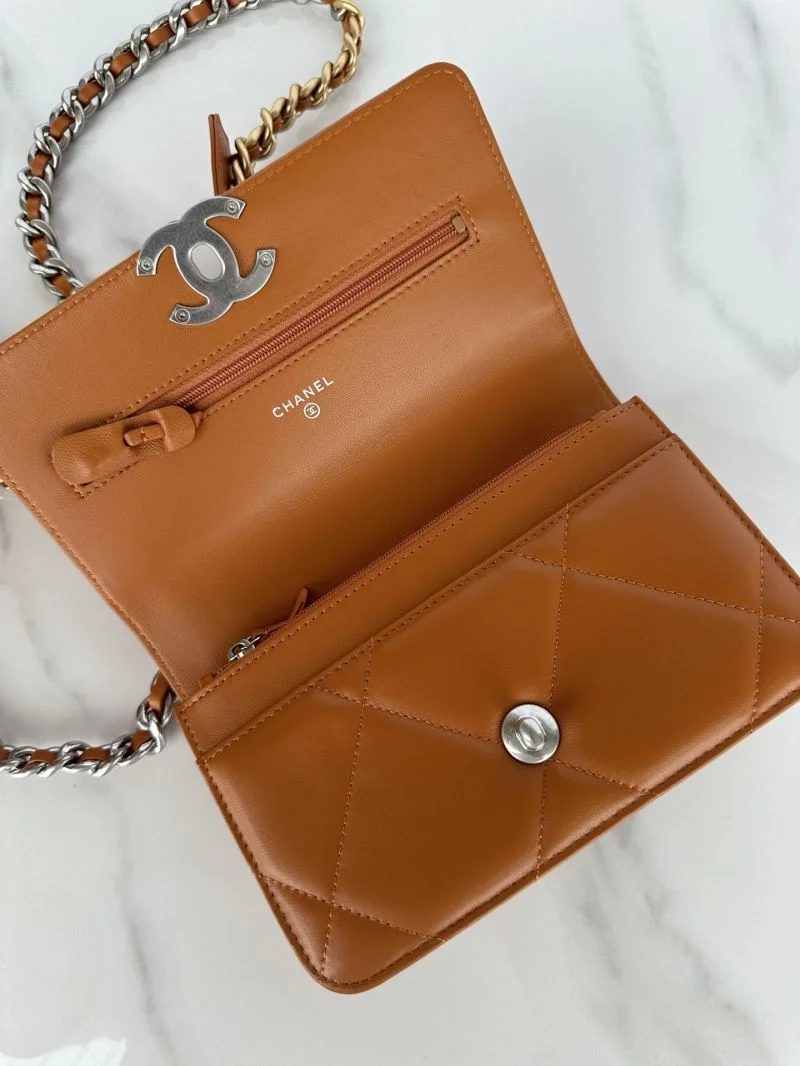 Chanel 19 Bags FreshLook 55564