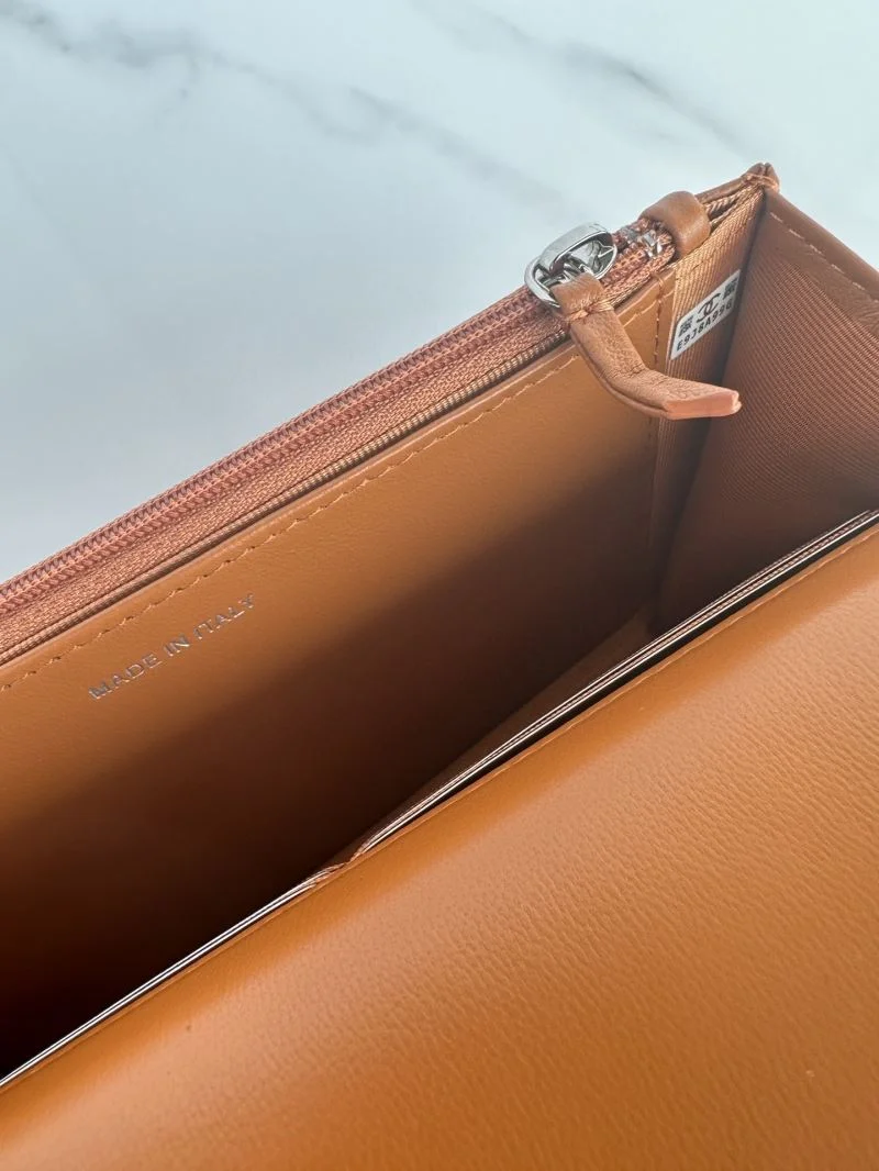 Chanel 19 Bags FreshLook 55564